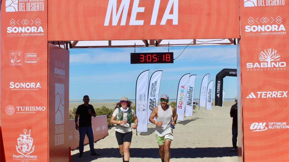 Gobierno de Sonora acompañó el inicio de la cuarta edición de la Gran Carrera del Desierto en Sonora